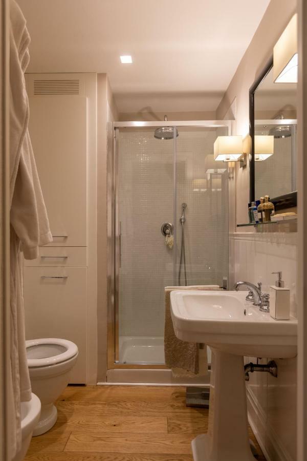 Santa Croce Luxury 2 Bedroom 佛罗伦萨 外观 照片